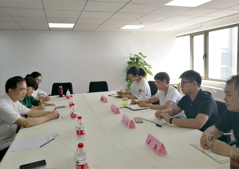 中国孔子基金会副巡视员康承宝一行在中国慈善联合会调研_副本00.jpg